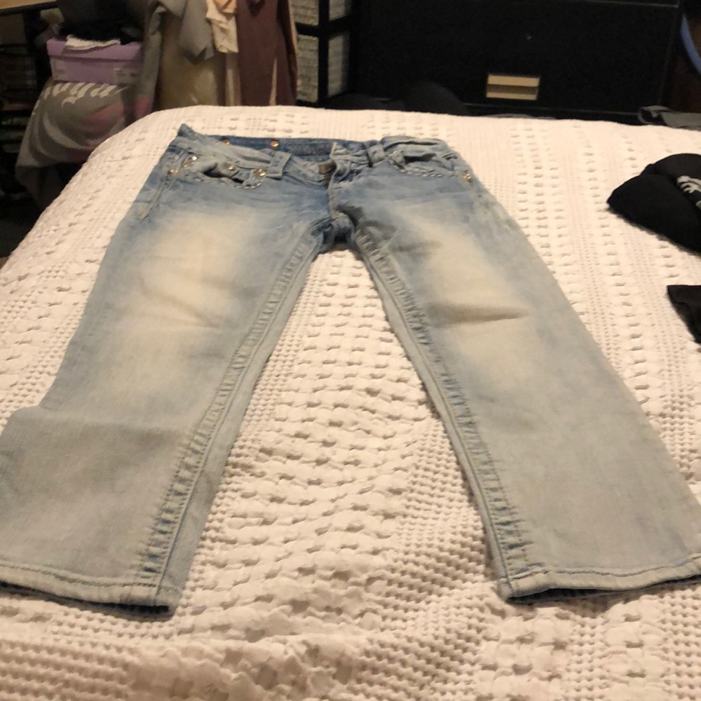 🎈BOGO🎈Miss me size 26 Capri jeans